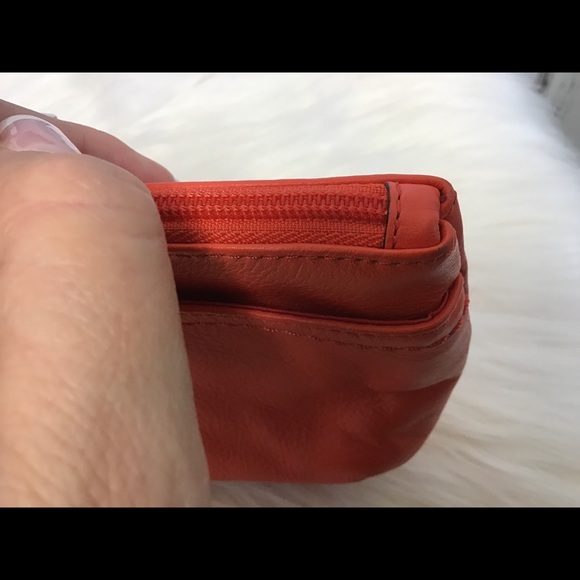 Coach Park Orange Leather Medium Turnlock Wristlet F49472 - Picture 8 of 8